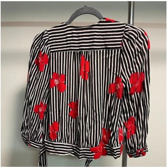 Madewell Wrap Top in Candied Orchids - Picture 4 of 5